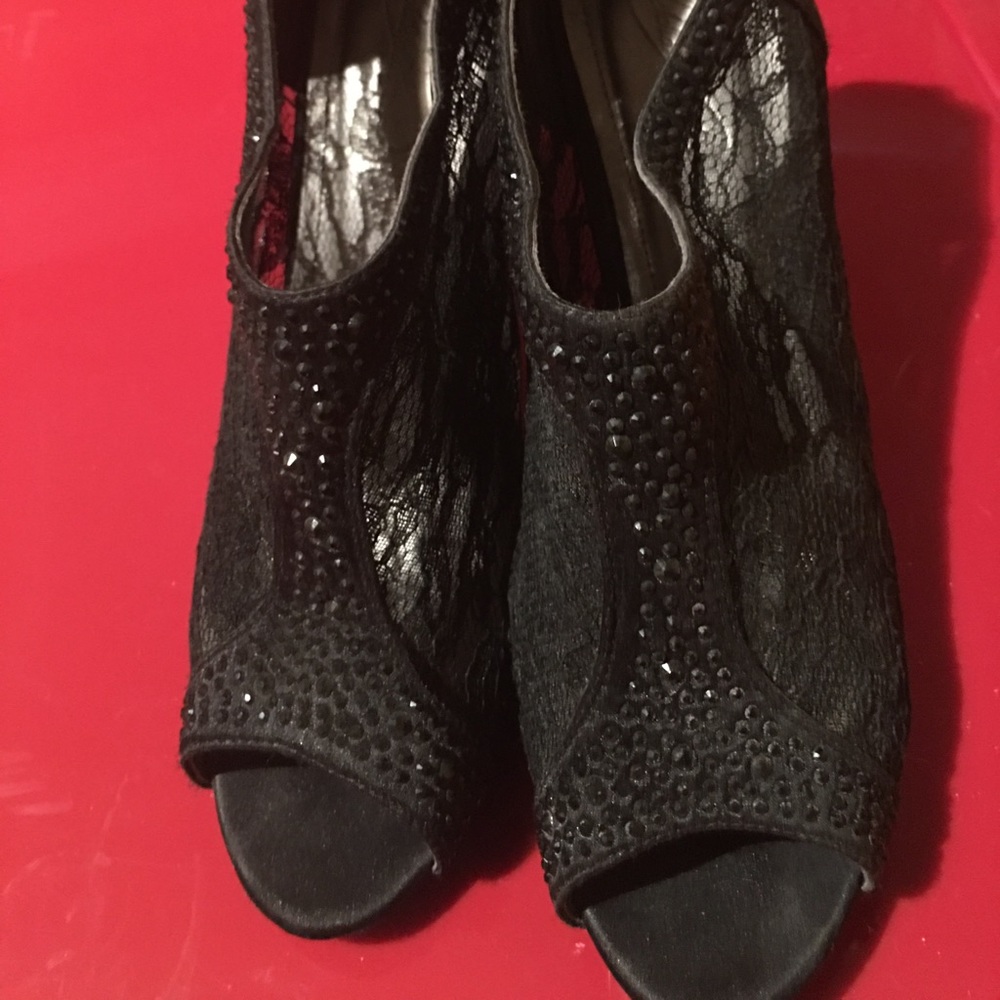 David Bridal shoes size 11
